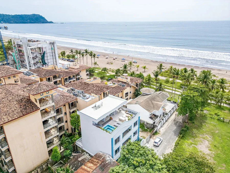 water front villa rentals costa rica
