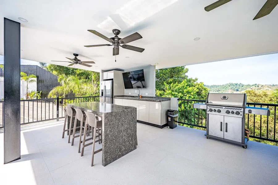 Pool view vacation villa rentals jaco