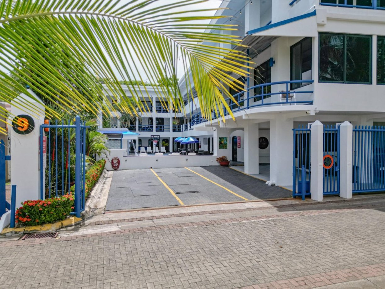 fully furnished vacation villa Jaco