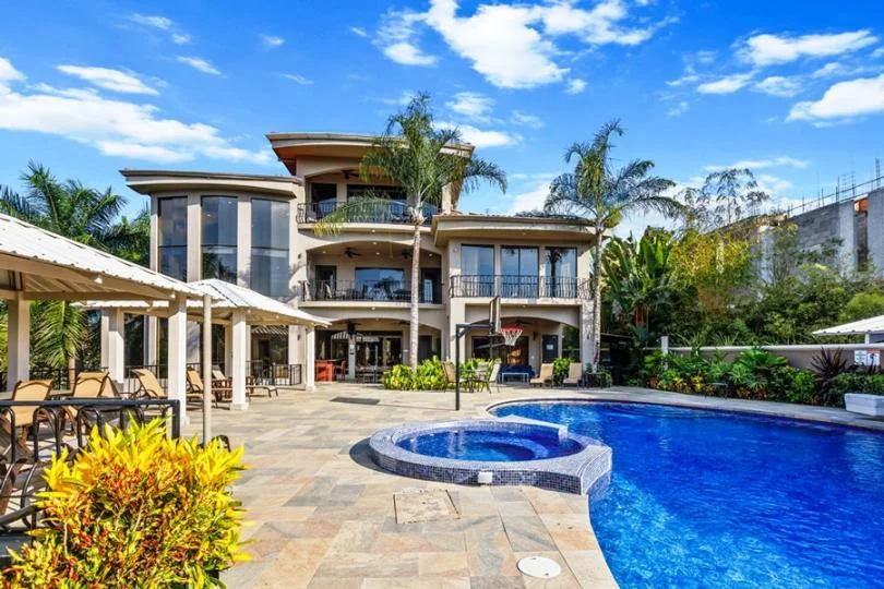private vacation villa rentals Jaco