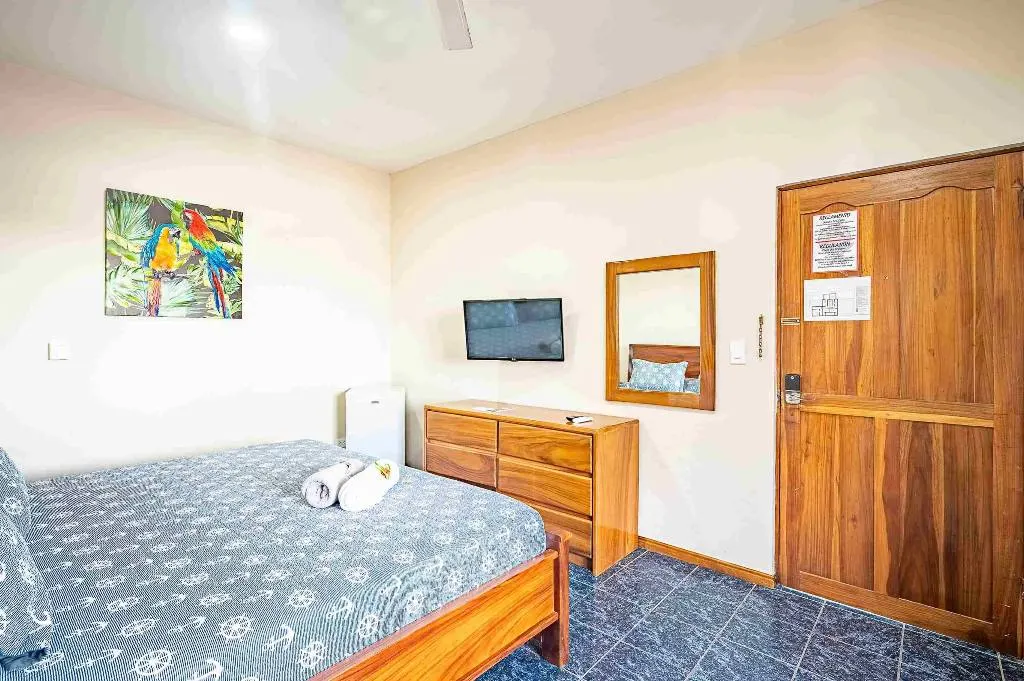 Pool view vacation villa rentals jaco