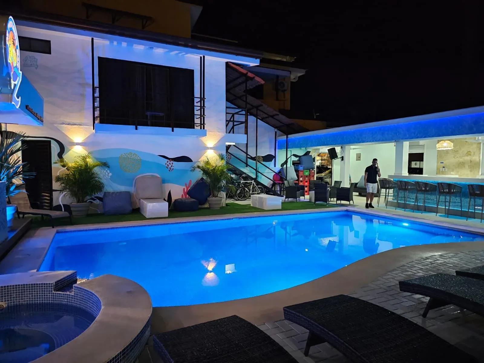 Surfing activities in jaco
