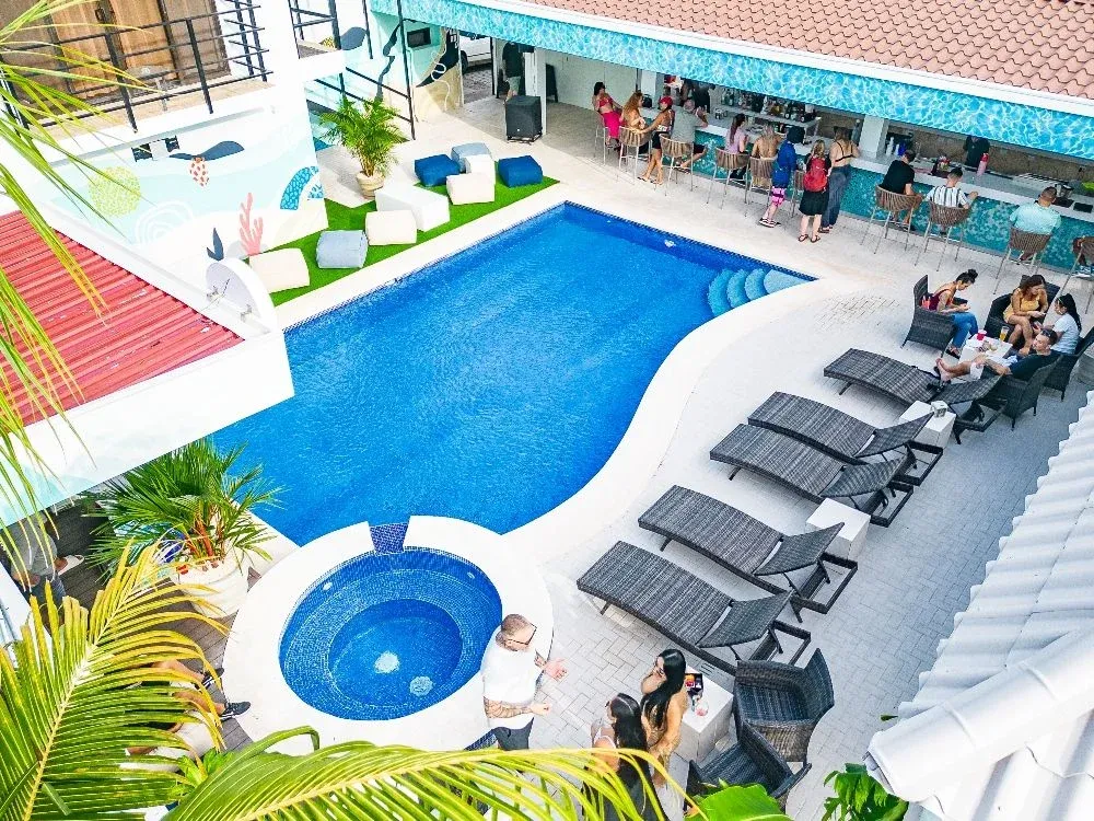 Surfing Lessons with vacation in jaco